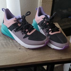 Fabletics Sneakers (worn 1x)